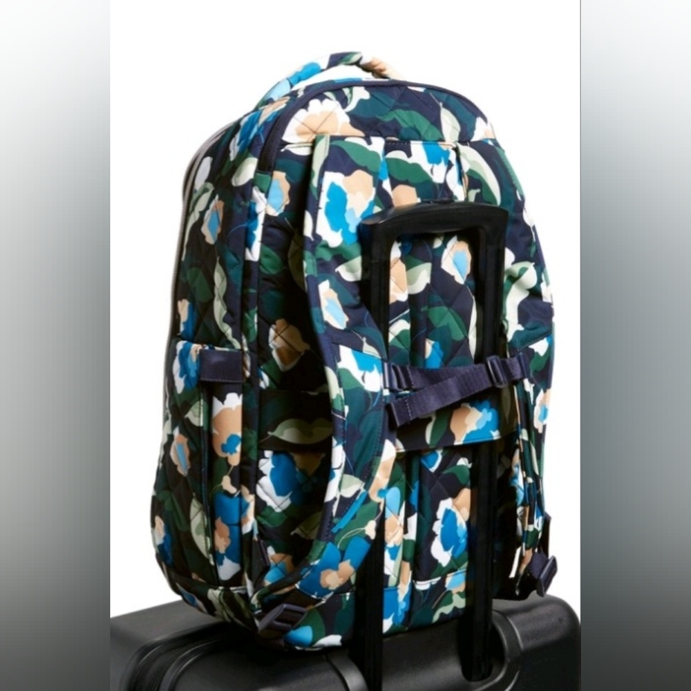 VERA BRADLEY IMMERSED BLOOMS New Without Tags Travel Backpack - Picture 2 of 10